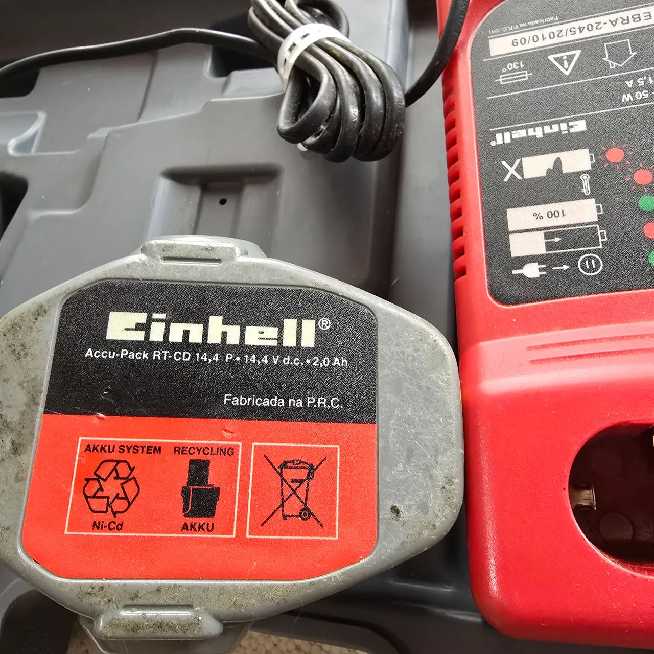 Caixa Einhell com Carregador e 2 Baterias. - Foto 3