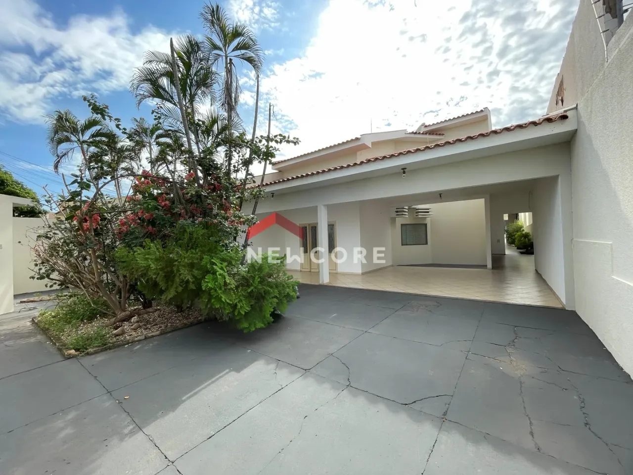 Casa em Avenida Duque de Caxias - Vila Aurora II - Rondonópolis/MT