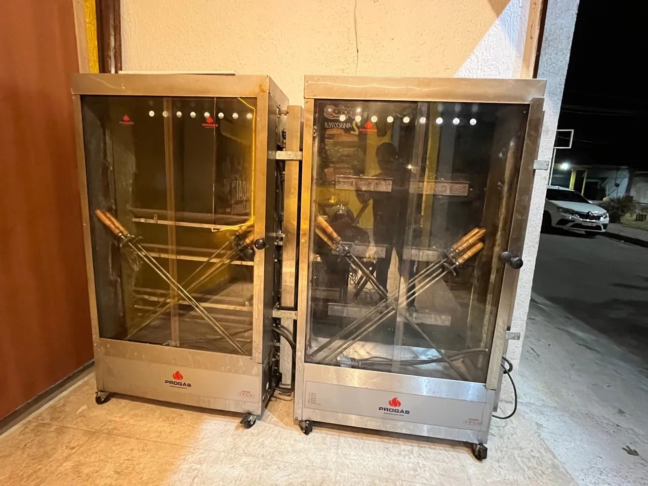 Vendo 2 frangueira usada só 1 ano só ,vendo cada uma 3500,00