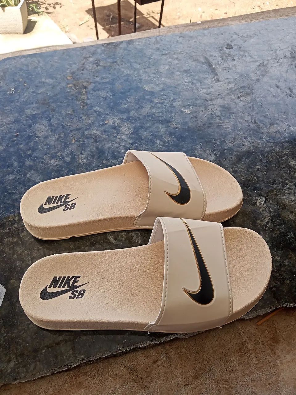 Chinelo Slide Nike SB