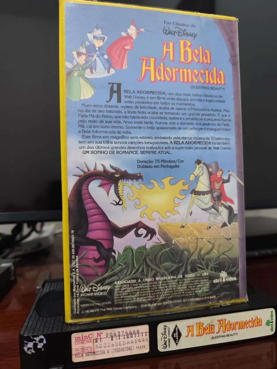 VHS A Bela Adormecida - 1ª Tiragem - Disney - Foto 2