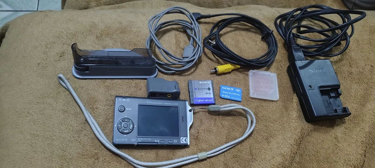 Câmera Sony cyber shot modelo DSC-t7