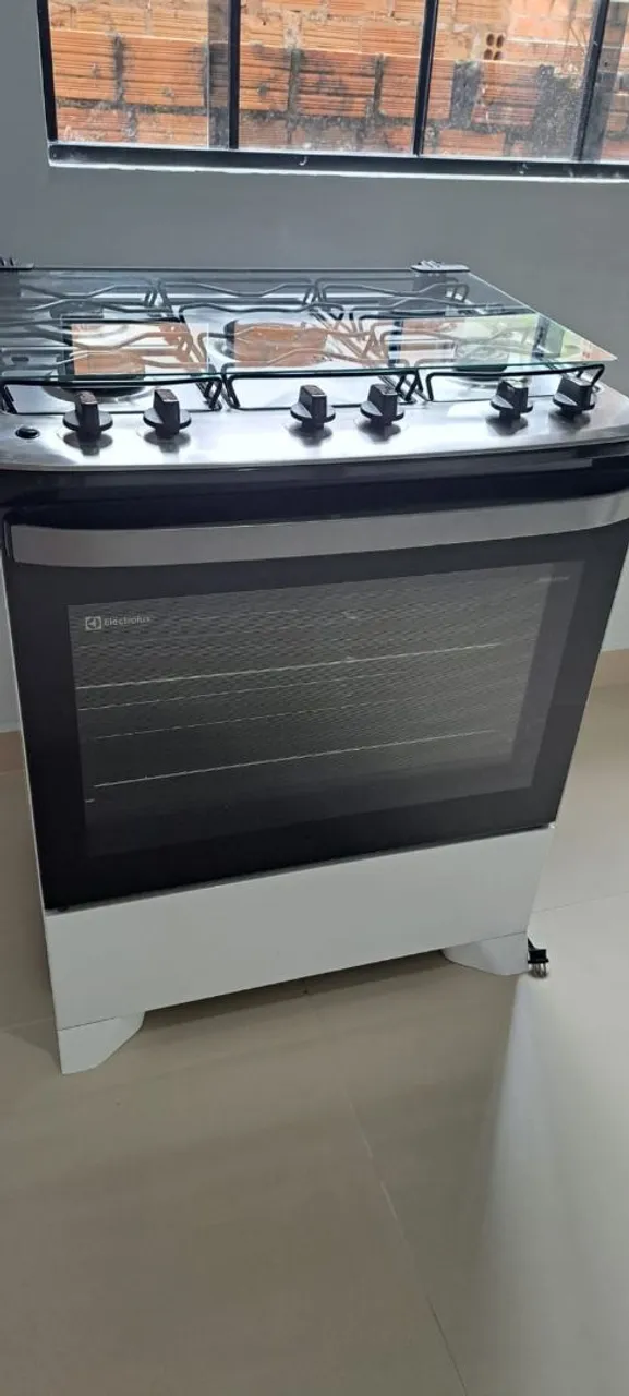 Fogão Electrolux com design moderno