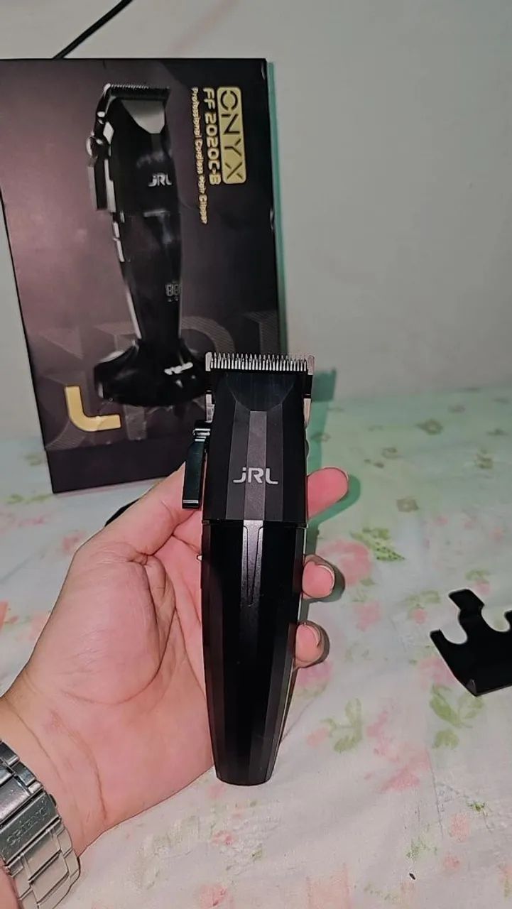 Máquina de cortar cabelo Jrl onyx 
