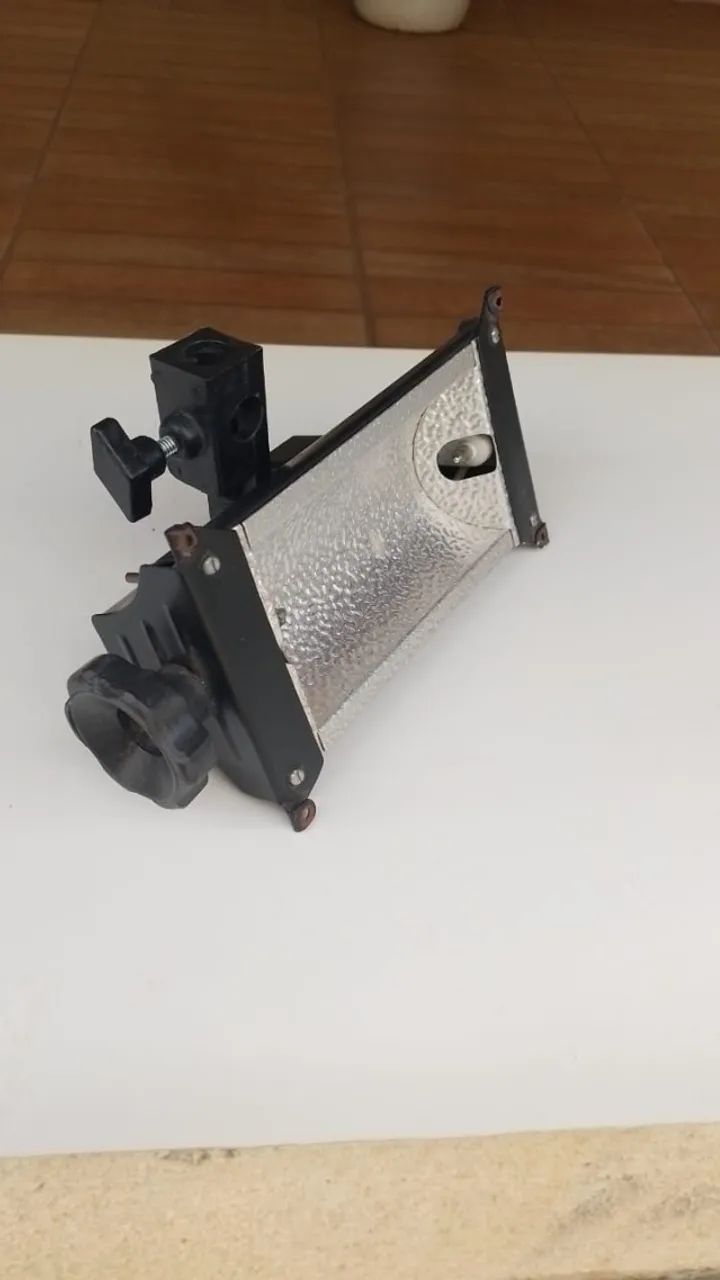 Refletor Profissional 500W- lâmpada halogena-  Luz Quente - fotografia- filmagem - Foto 4