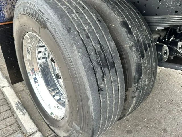 Volvo Vm 270 2021 Azul Carroceria Único dono - Foto 11