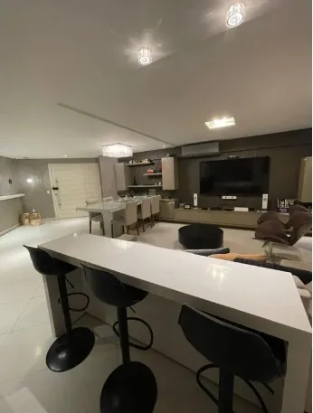 Hardman Norat - Brisamar - Andar intermediário -139m² - 03 suítes +DCE - Todo reformado e