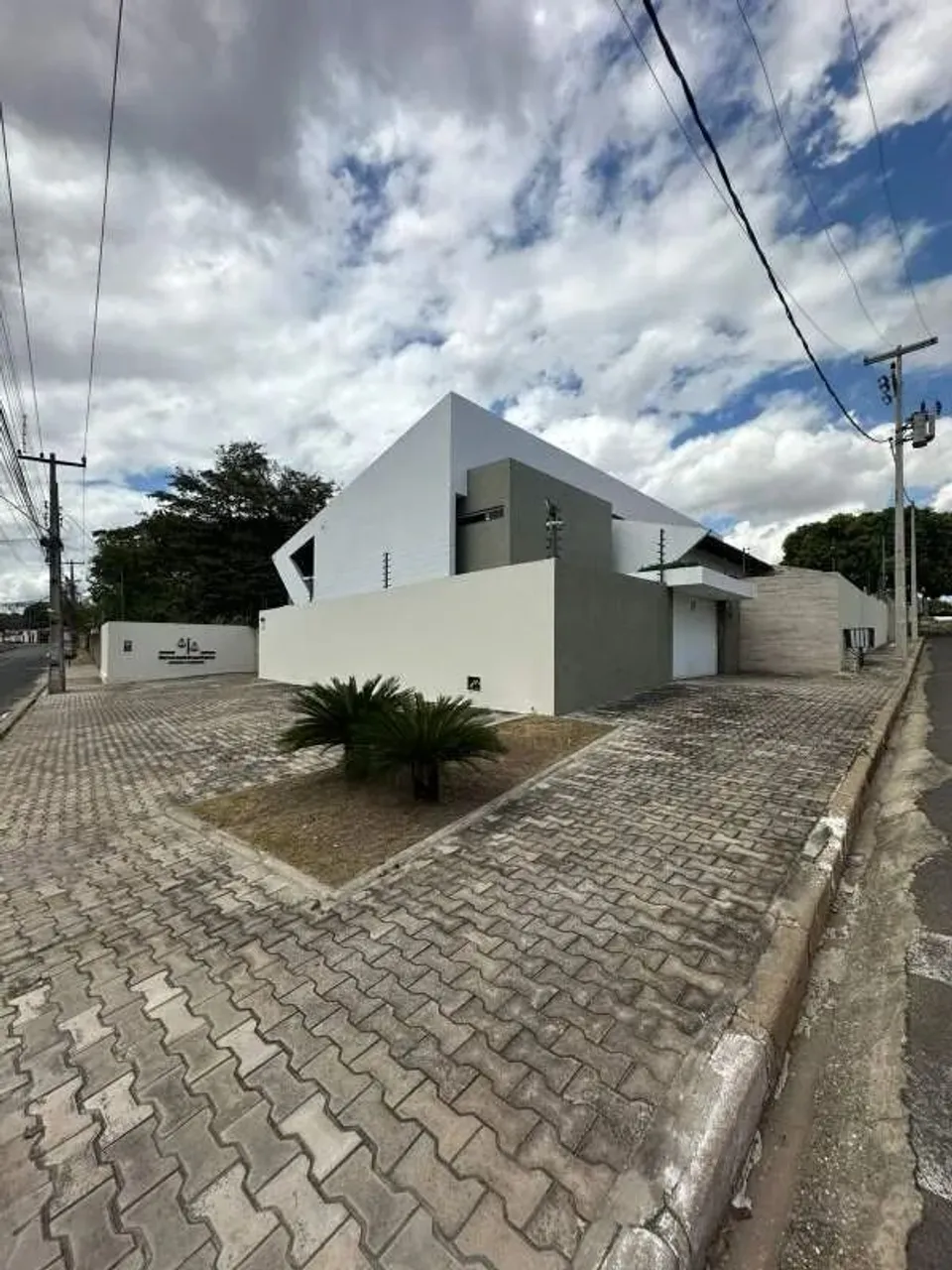 Casa Comercial para aluguel, 5 quartos, 4 suítes, 5 vagas, Ininga - Teresina/PI