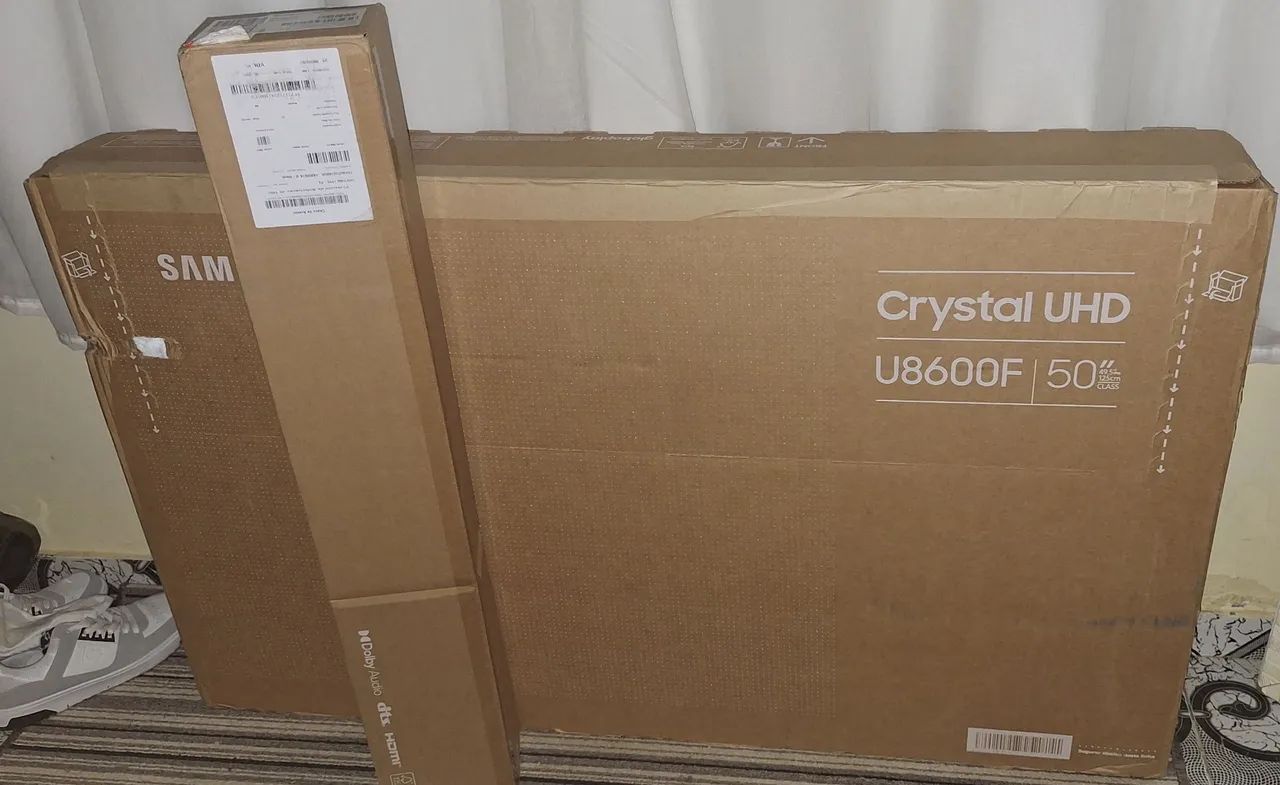 Combo Smart TV 50" Crystal UHD 4K U8600F 2025 + Soundbar HW-B400F/ZD