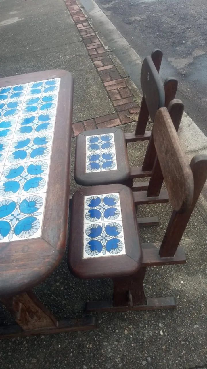 Mesa Madeira com cadeiras - Foto 3
