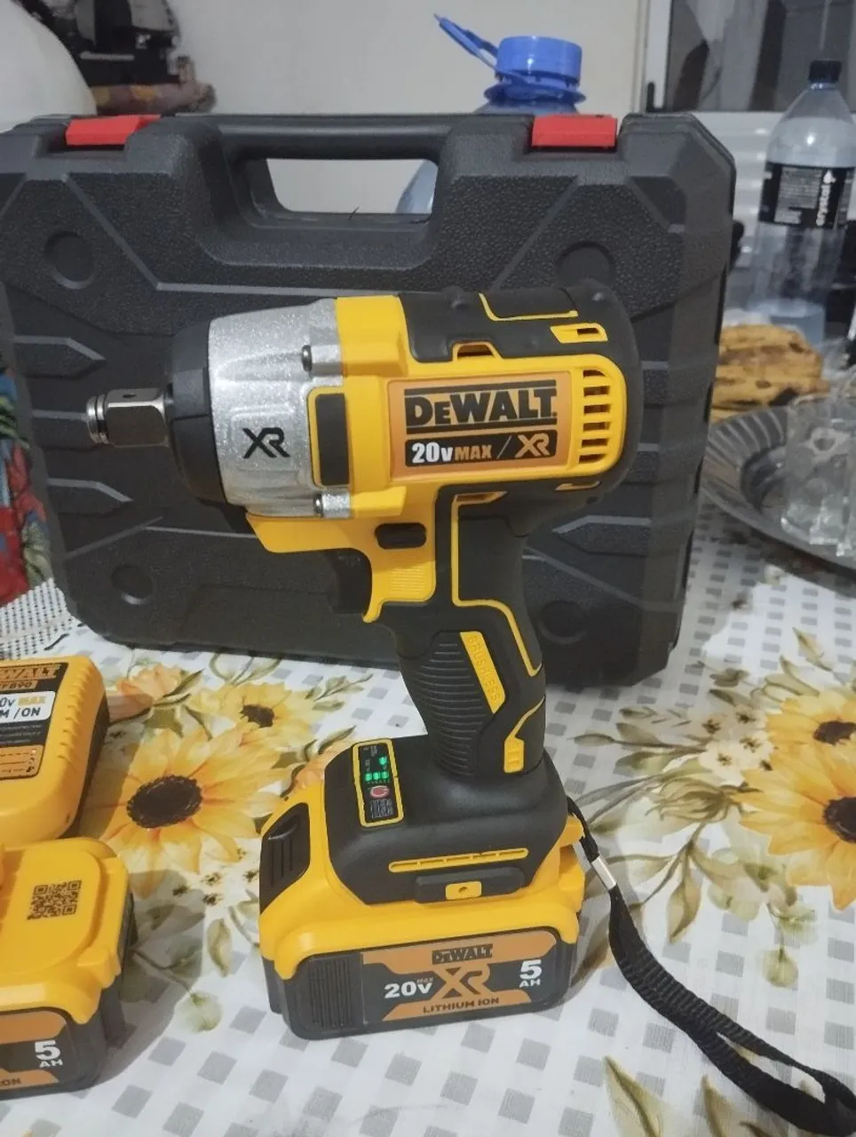CHAVE DE IMPACTO MULTIFUNCIONAL 3 EM 1 (NOVA NA CAIXA) SEM USO! ENTREGO PASSO CARTÃO!