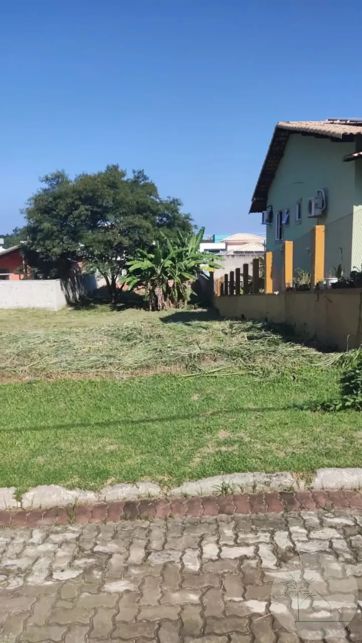 Vendo ótimo terreno no condomínio Pedra de Inõa, Maricá RJ.