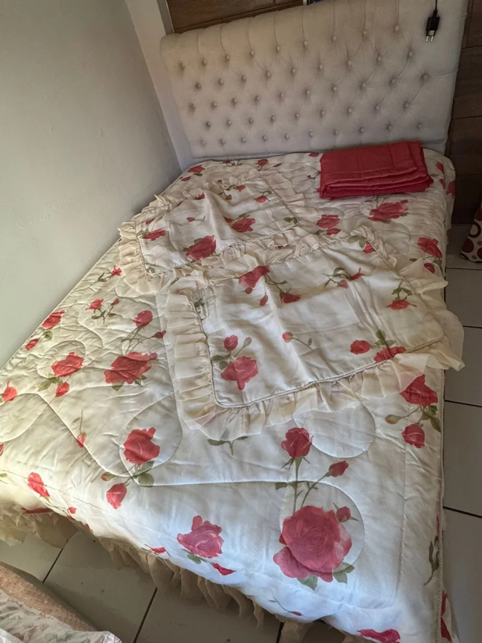 Jogo de Cama Casal com Detalhes em estampa floral