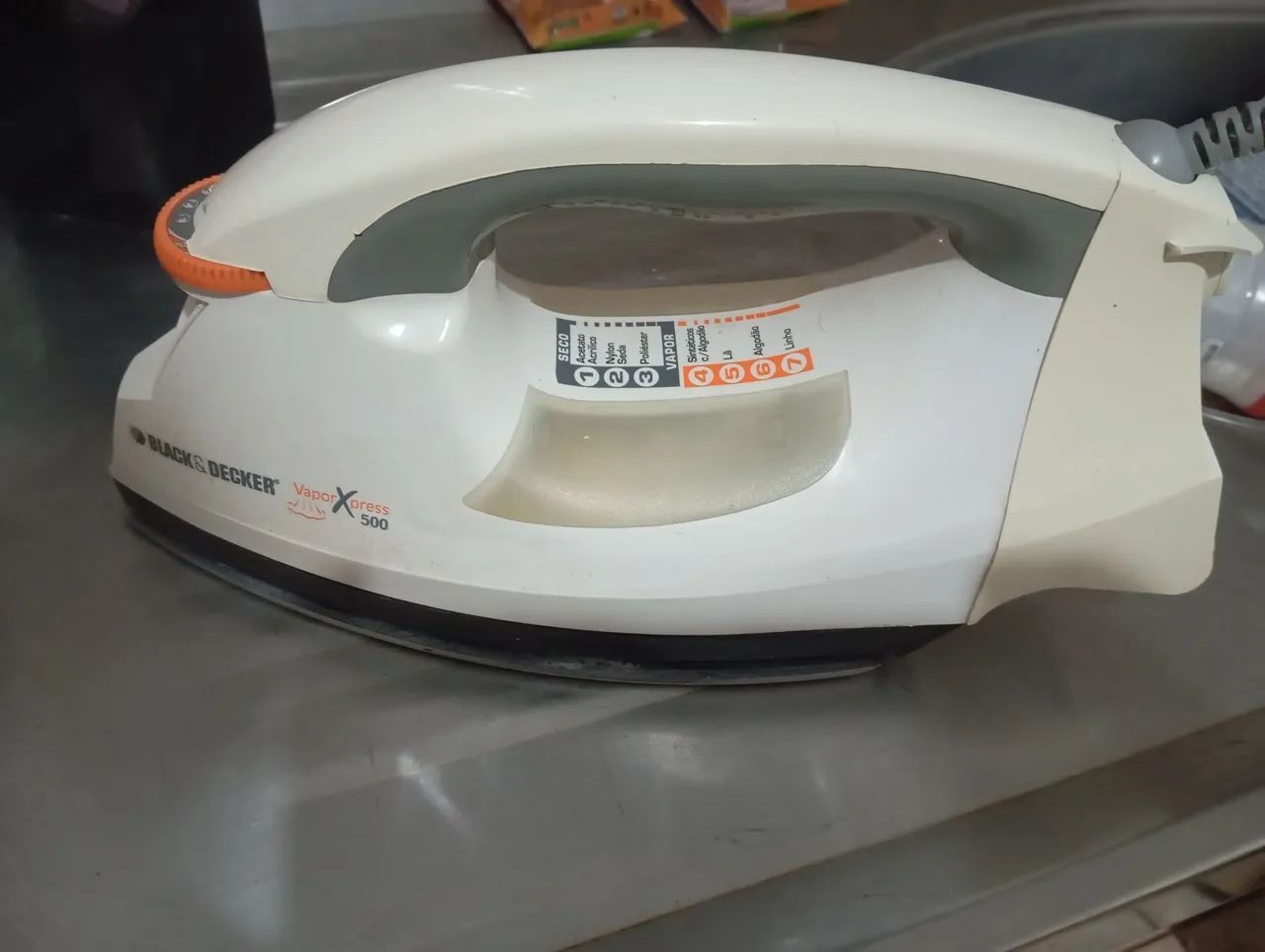 Ferro de Passar Roupa Black & Decker Vapor Xpress 500