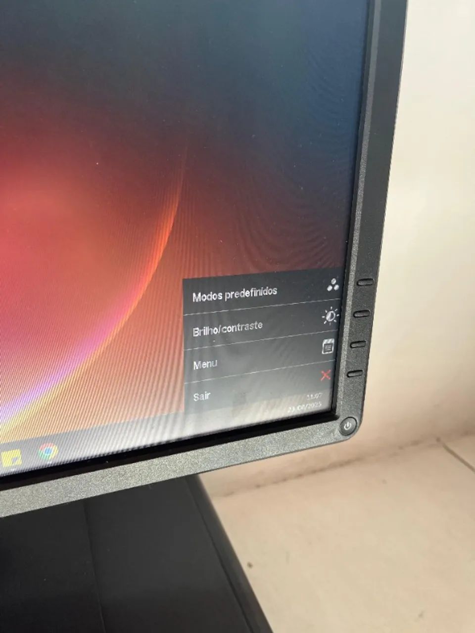 Monitor Dell E1914HC 19 POLEGADAS  - Foto 5