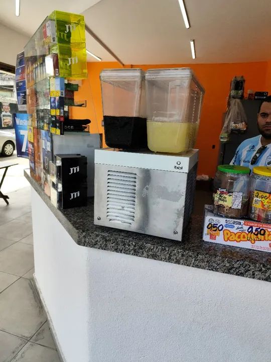 Refresqueira semi - nova. Excelente estado de conservação.  - Foto 2