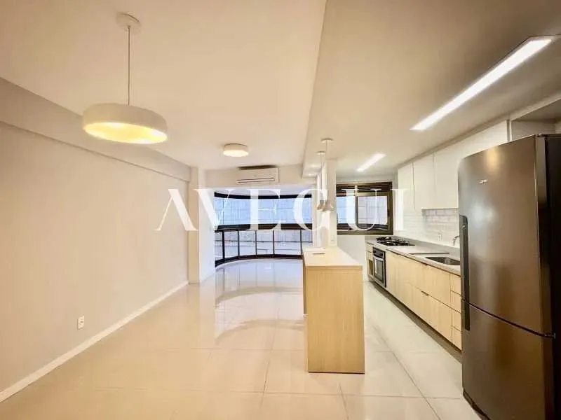 Apartamento : / Residencial / Leblon