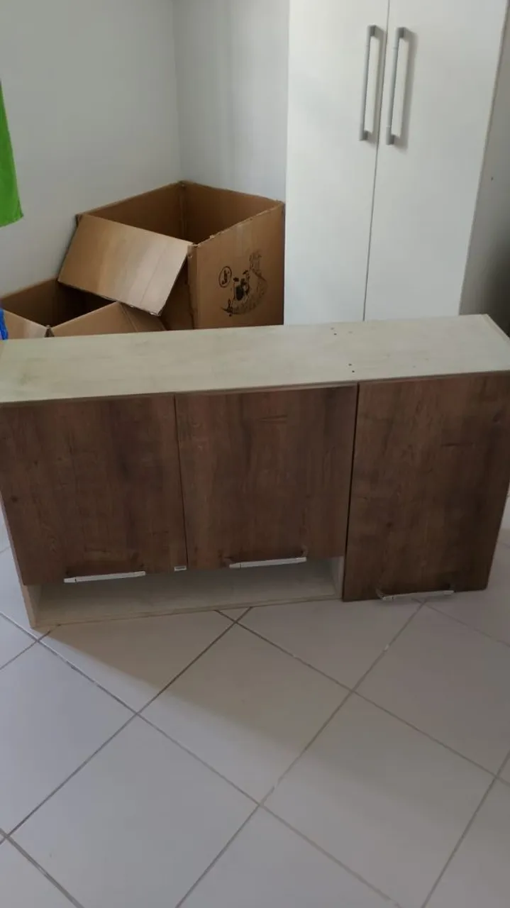 Armário de cozinha com 3 portas