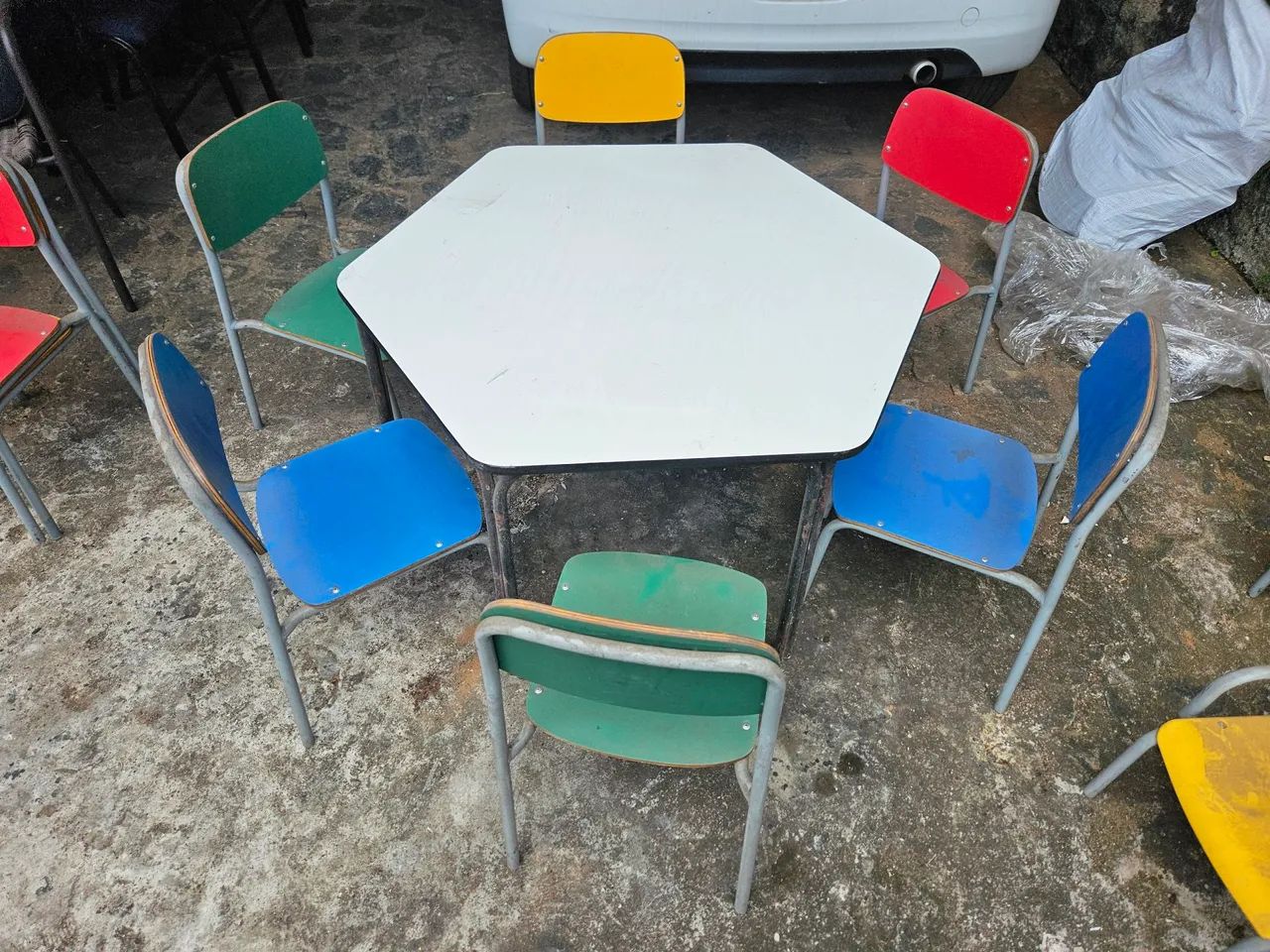 Conjunto escolar sextavado infantil