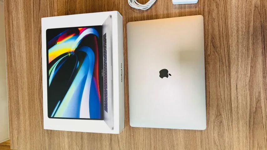 Apple MacBook Pro 16