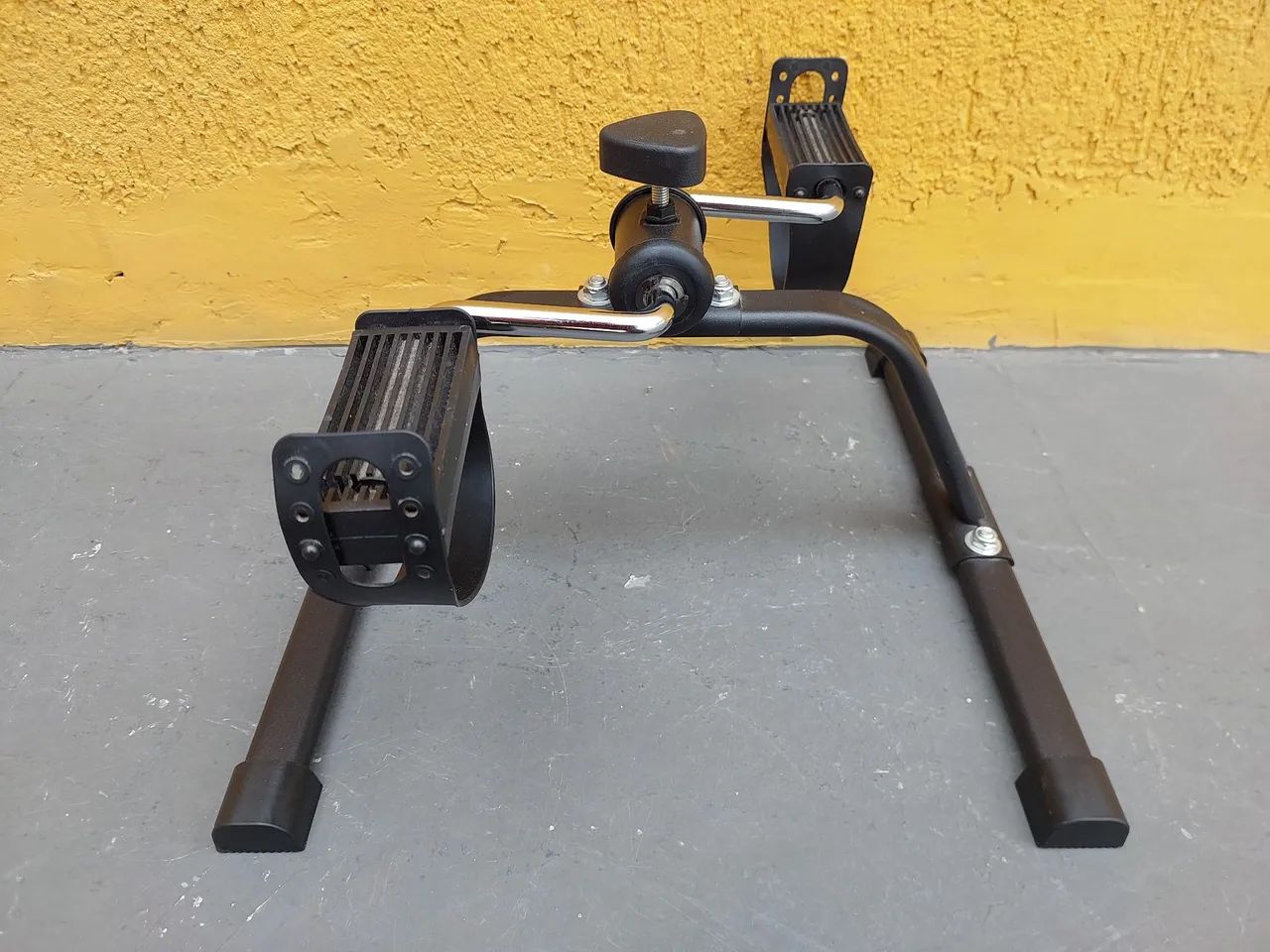 Mini Bicicleta Pedal Exercício Academia - Foto 3