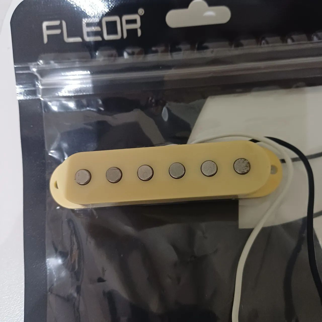 Captador single Alnico 5 marca Fleor (ponte)