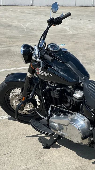 Harley Davidson Softail Slim 2018 Preta  - Foto 2