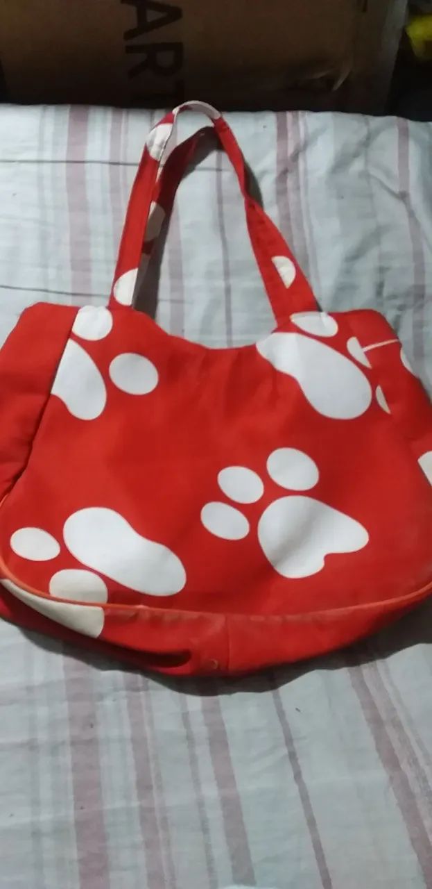Bolsa de ombro vermelha com detalhes - Foto 3
