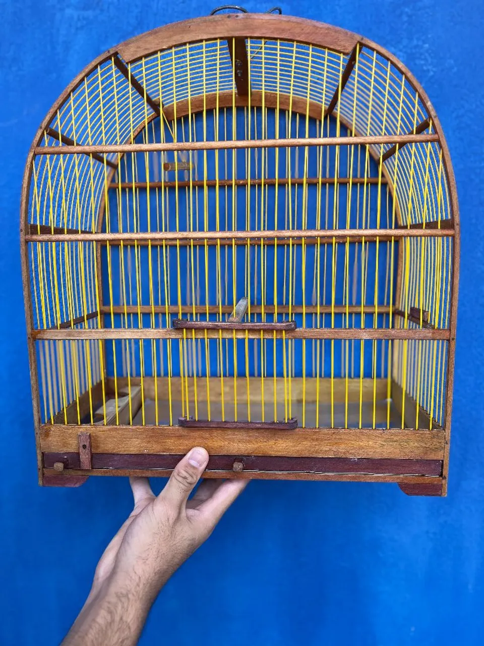 Gaiola arqueada para pássaros
