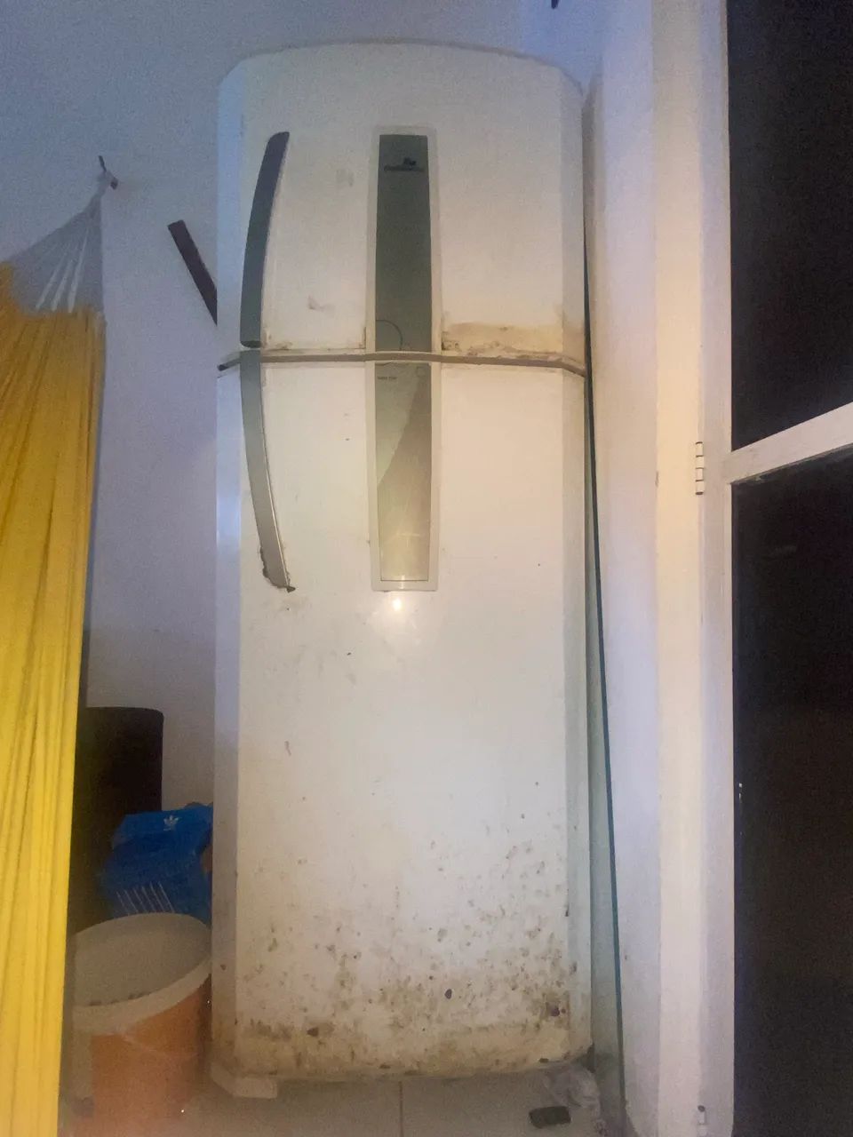 Geladeira com defeito  - Foto 2