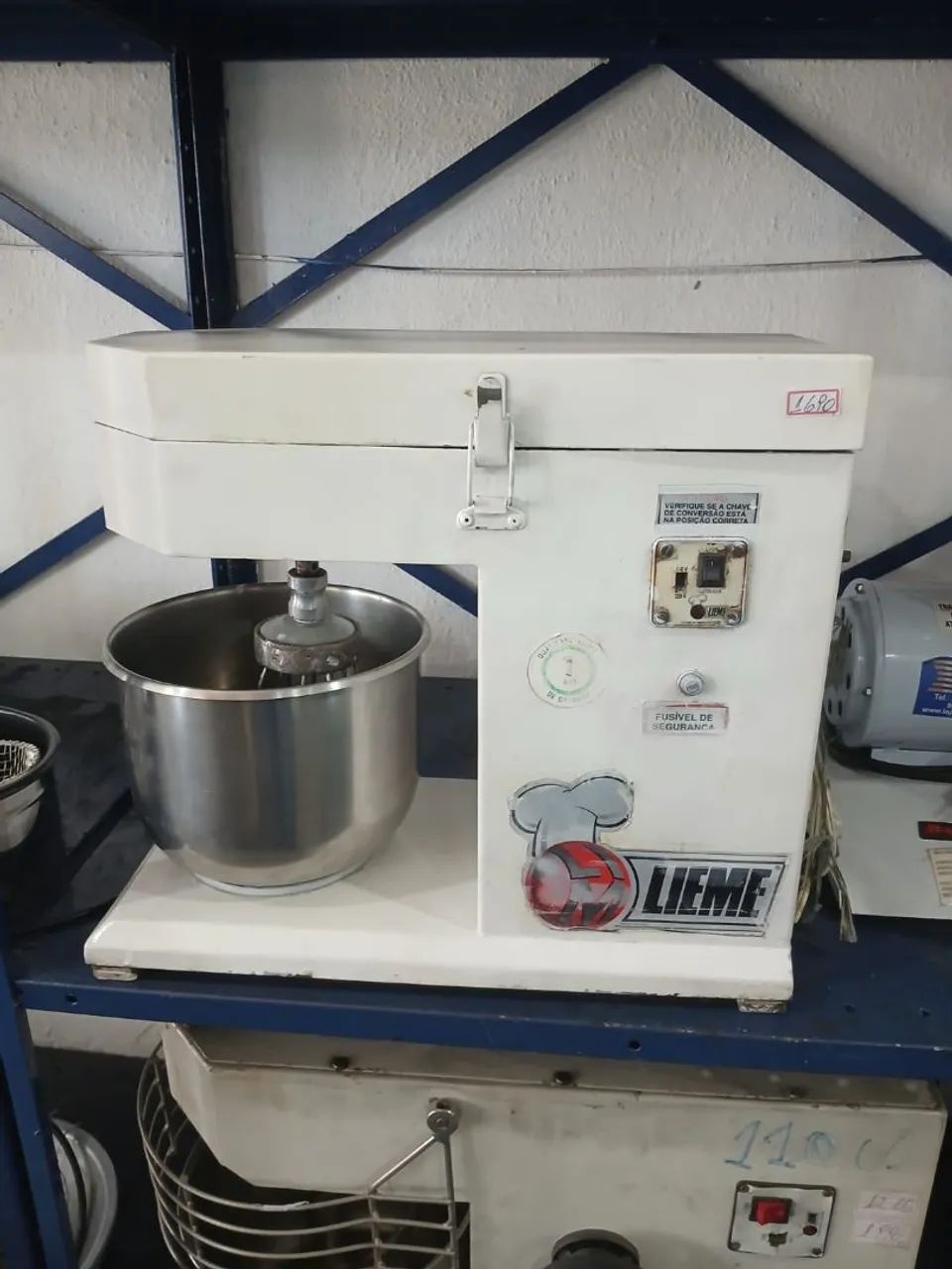 Batedeira industrial 6 e 12 litros 