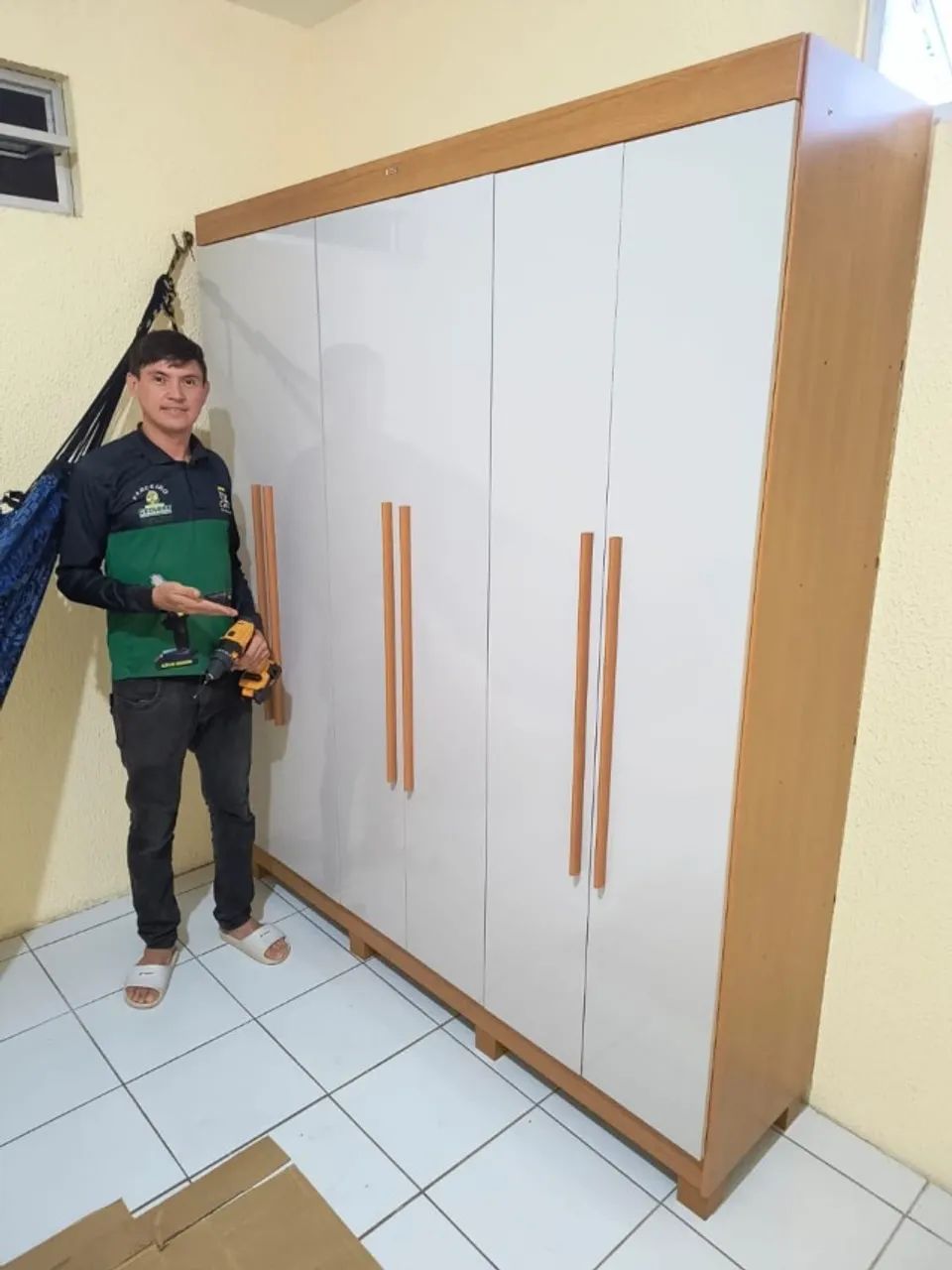 Guarda roupa usado