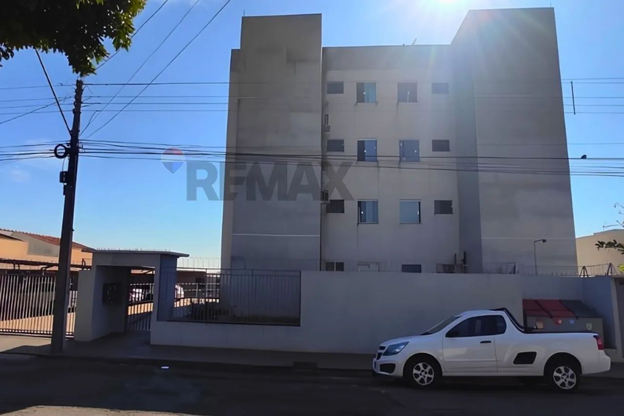 Apartamento moderno com 2 dormitórios e varanda