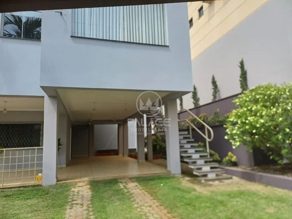 CASA A VENDA NO BAIRRO CASTELINHO