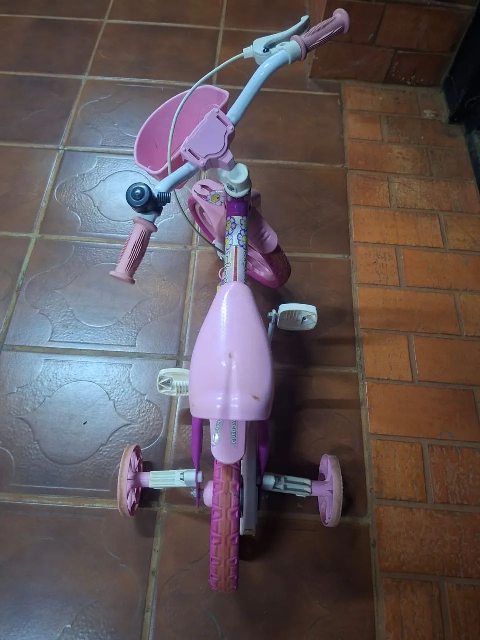 Bicicleta infantil aro 12 com cestinha - Foto 2