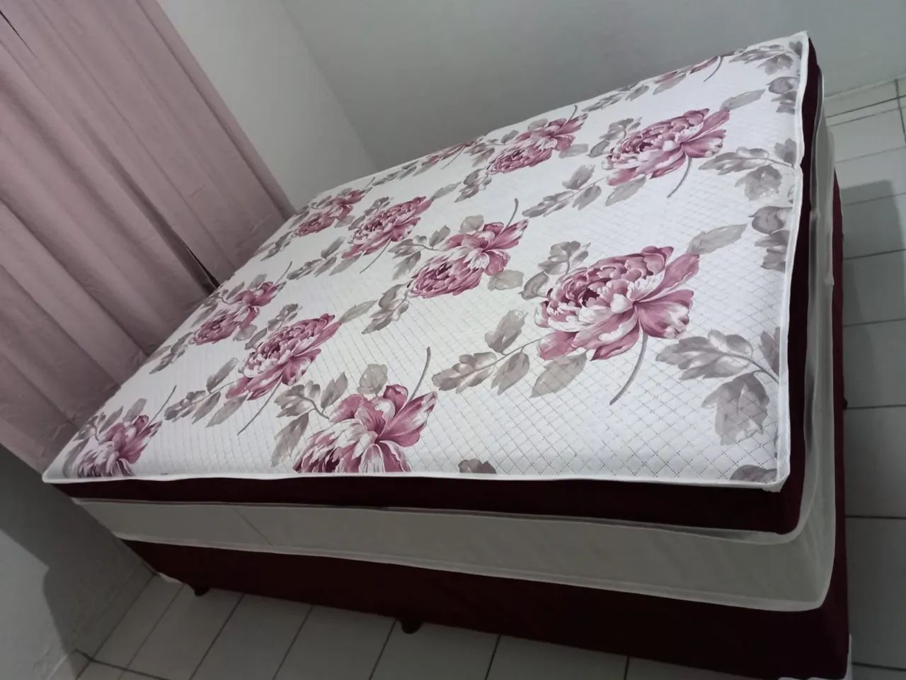 Cama box queen 