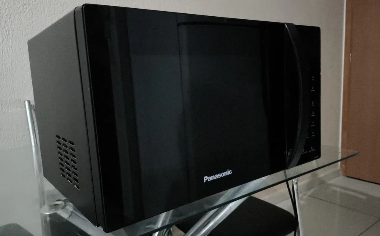 Microondas Panasonic 34L Preto  - Foto 4