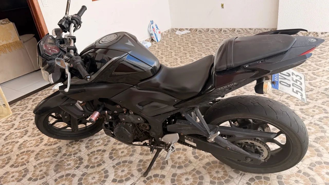 Moto mt3 preta  - Foto 4