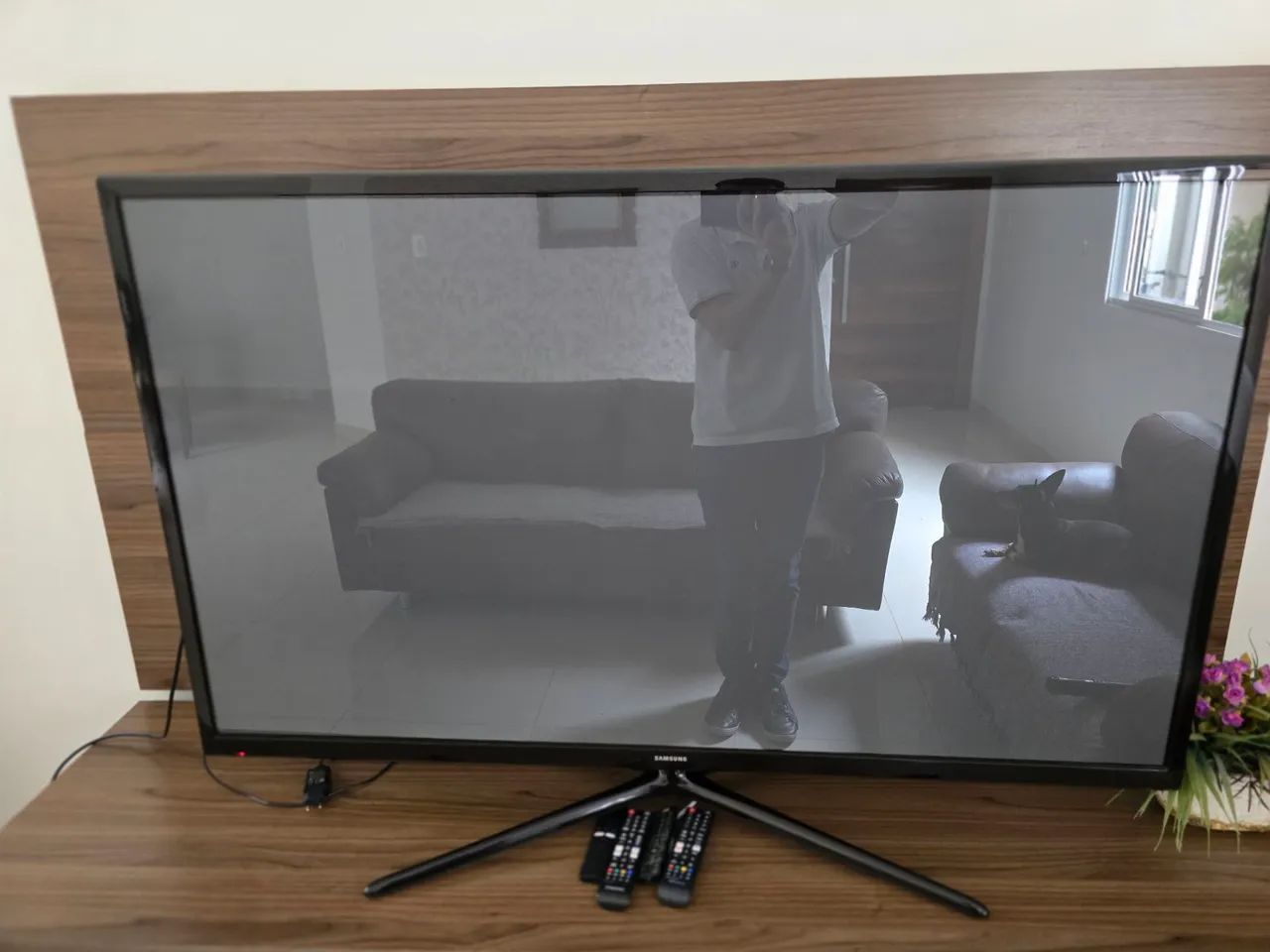 Tv Samsung 60" polegadas (bivolt), em perfeito estado + Tv box (Mi stick full HD) - Foto 2