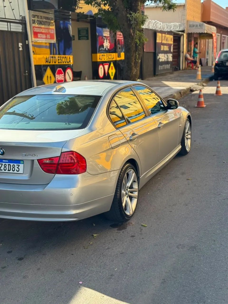 BMW 320I A 2010 - Foto 2