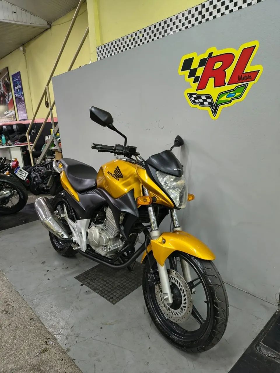 HONDA CB 300R 2010 - Foto 4