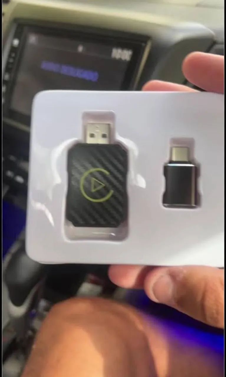 Vendo carplay aparelho pra espelhar o celular no multimídia nunca usado 