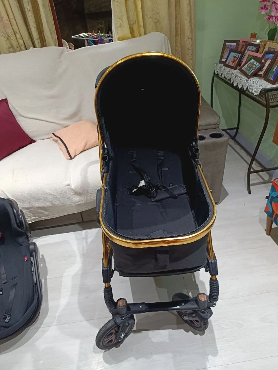Carrinho de bebê com bebê conforto! - Foto 2