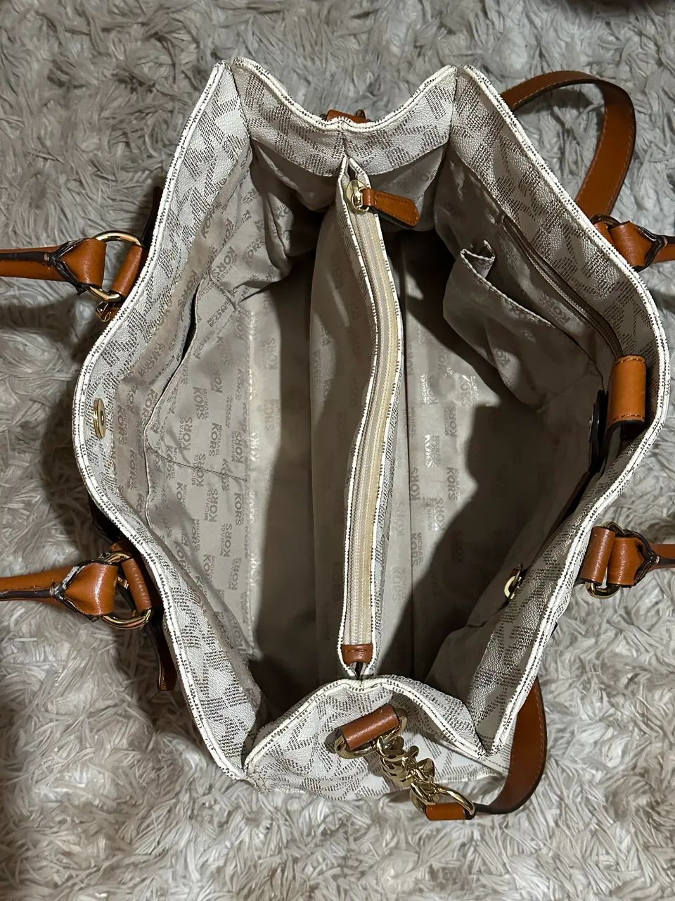 Bolsa Michael Kors Hamilton (usada)  - Foto 2