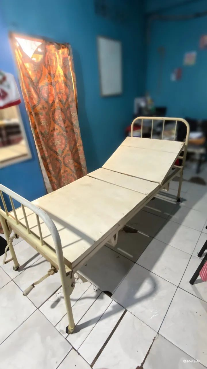 Cama Hospitalar Manual de Ferro 