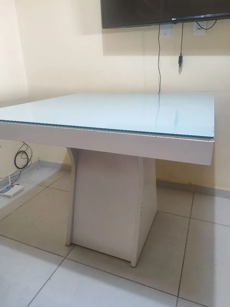 Mesa com tampo de vidro - Foto 2