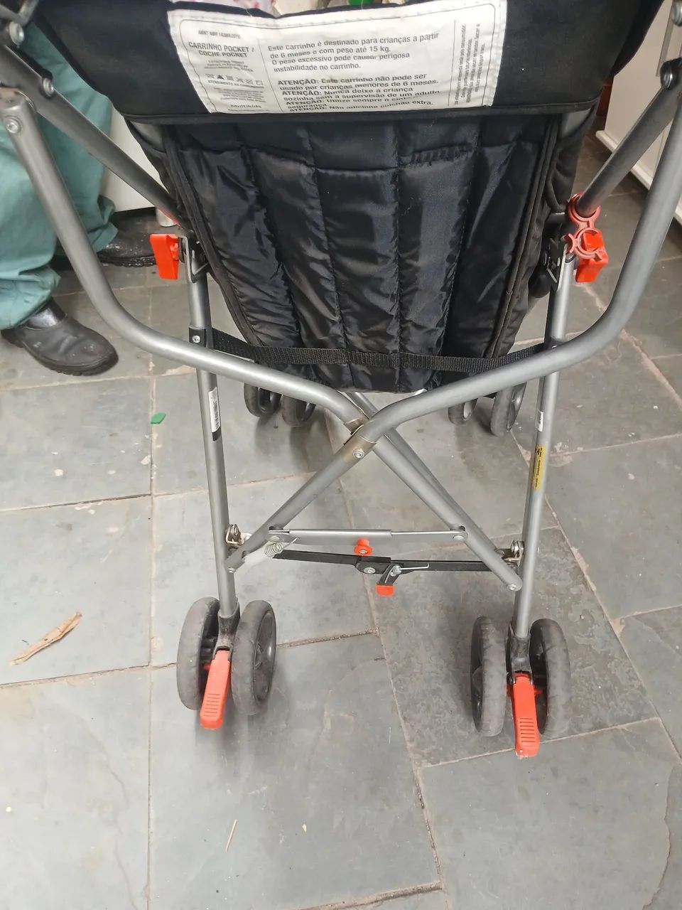 Carrinho de bebê  guarda chuva - Foto 4