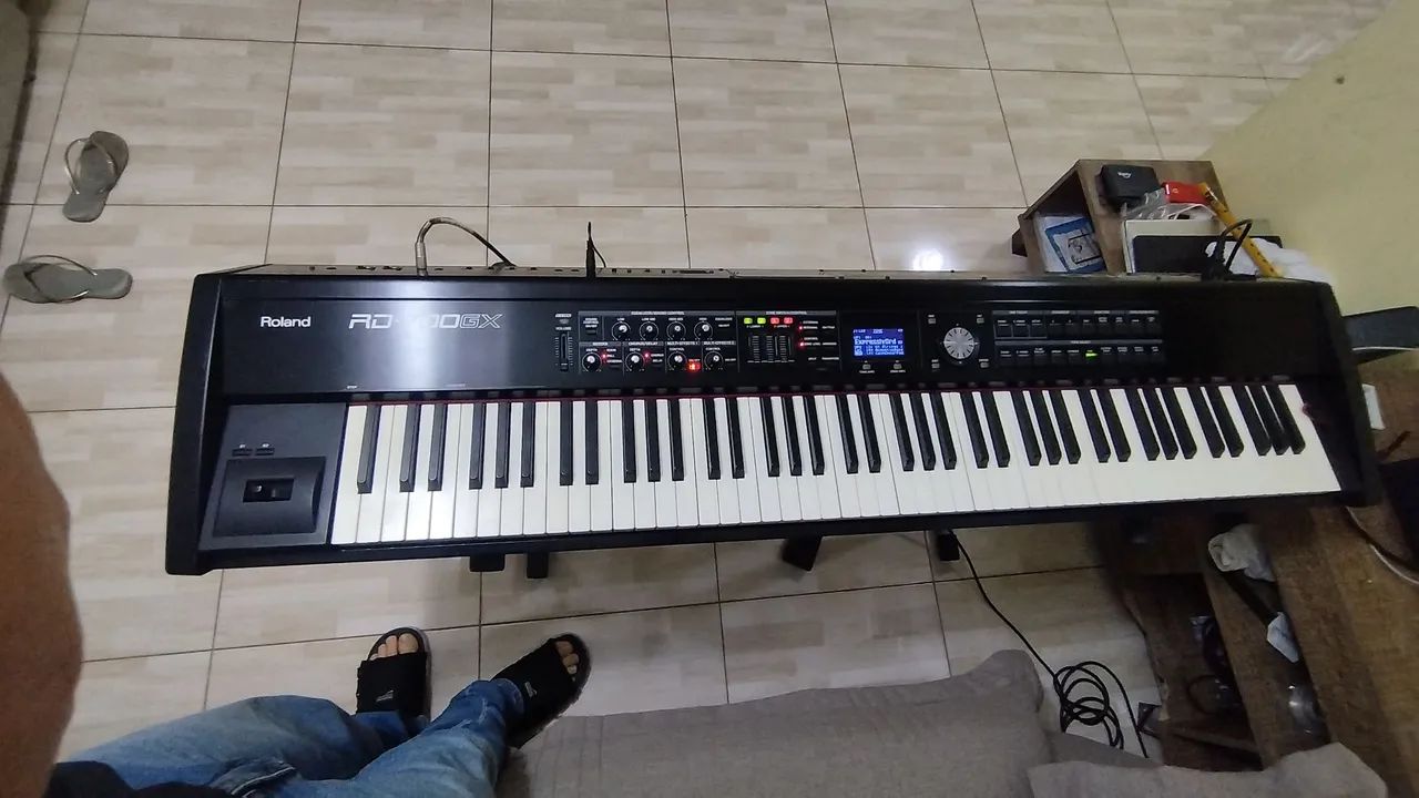 Teclado Roland RD700GX - Foto 2