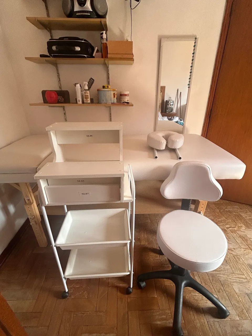 Vendo um conjunto de móveis para esteticista  - Foto 4