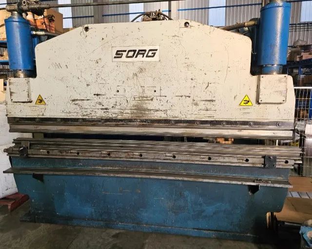 DOBRADEIRA HIDRÁULICA SORG - 135 TON / 3100 mm